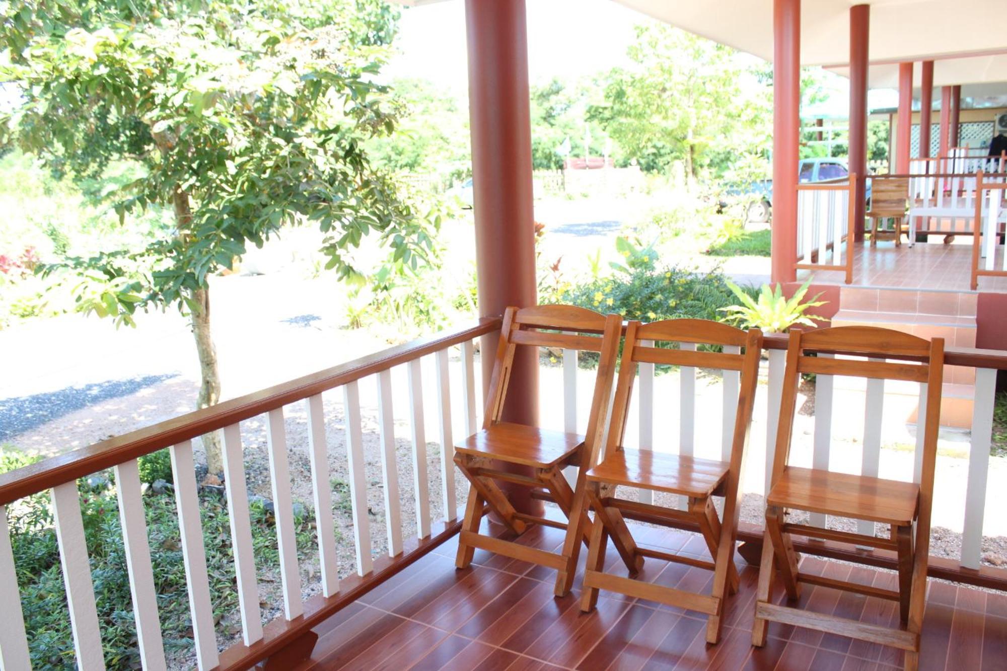 Lam-Tong Resort Don Sak エクステリア 写真